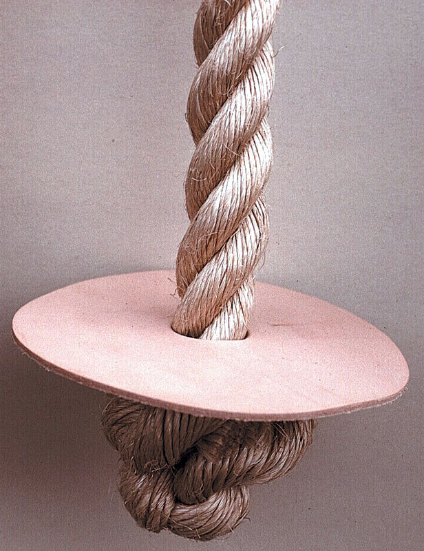 Turk's Head Knot w/ Leather Seat for manila rope